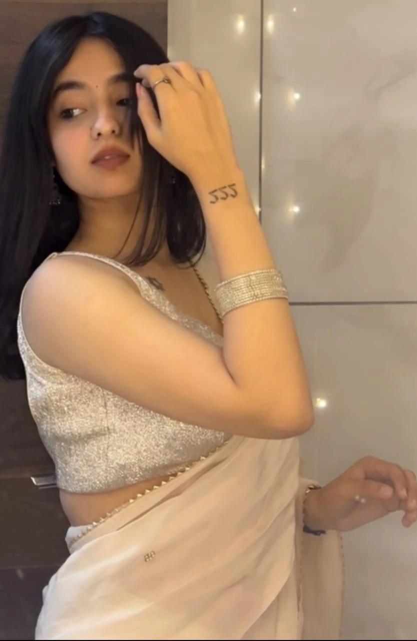 Anisha Vip Escort Service – Indian escort in Bangalore — 2 / 3