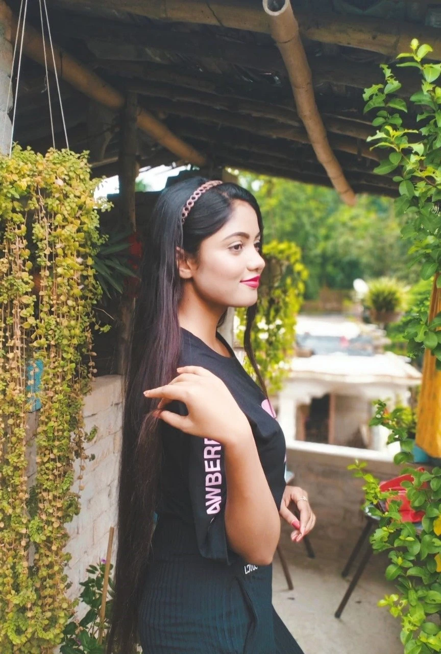 New Sakshi – Indian escort in Bangalore — 3 / 4