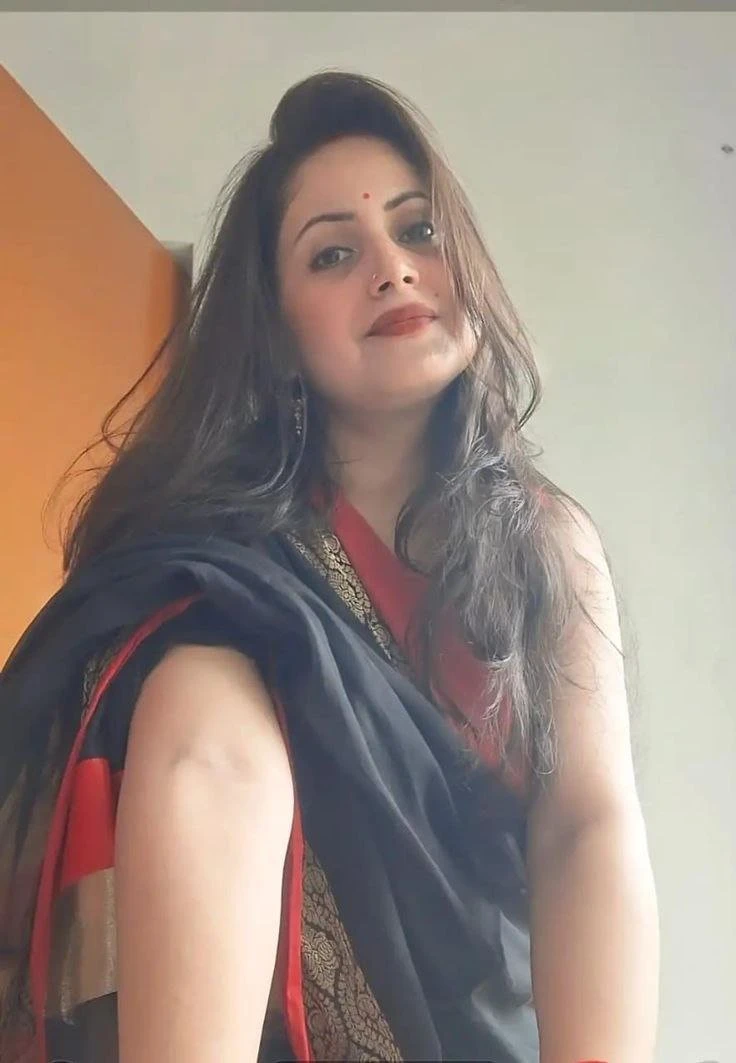 Sakshi Doorstep Incall – Indian escort in Ahmedabad, Escort, Ahmedabad