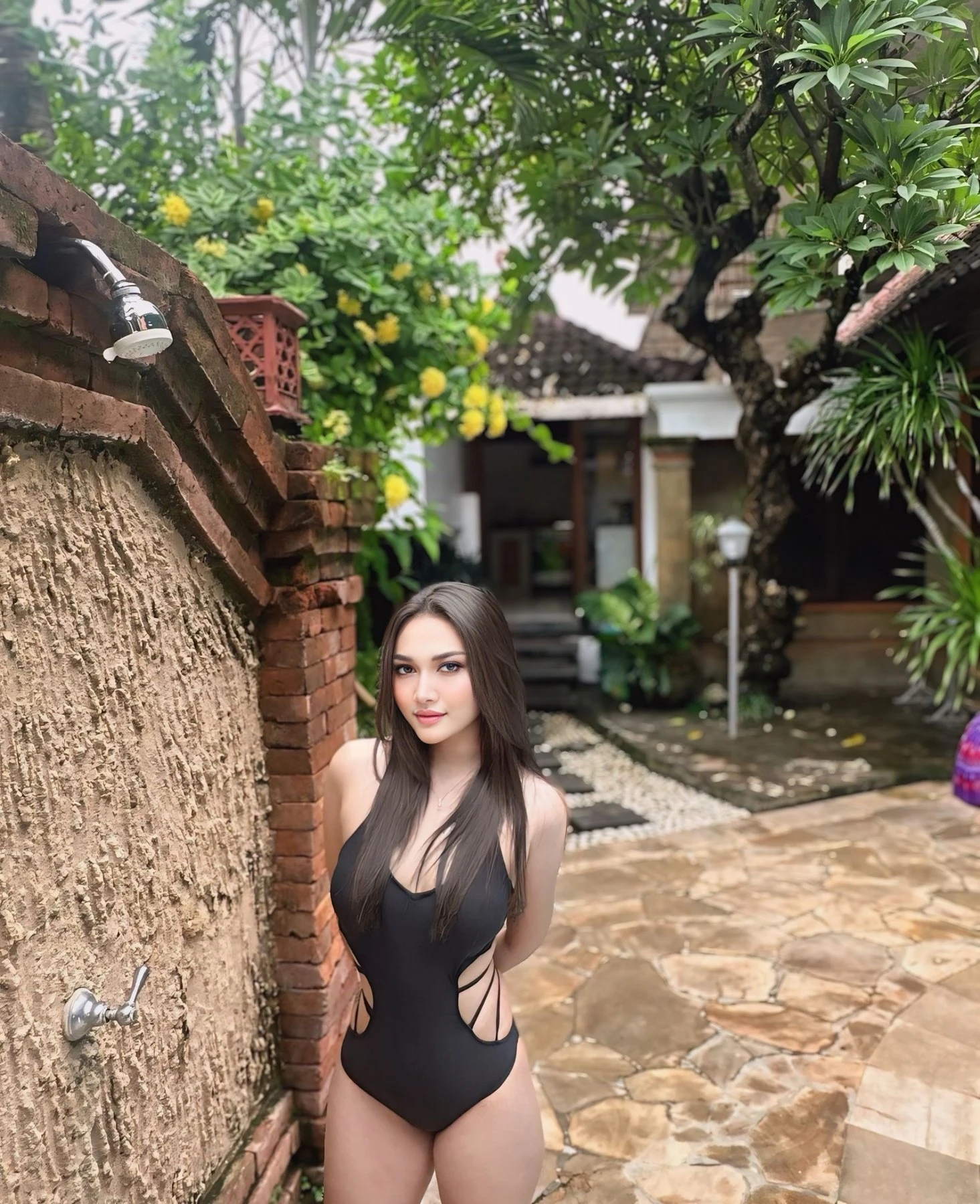 Jennifer Asian Baby – Indonesian escort in Hong Kong — 4 / 7