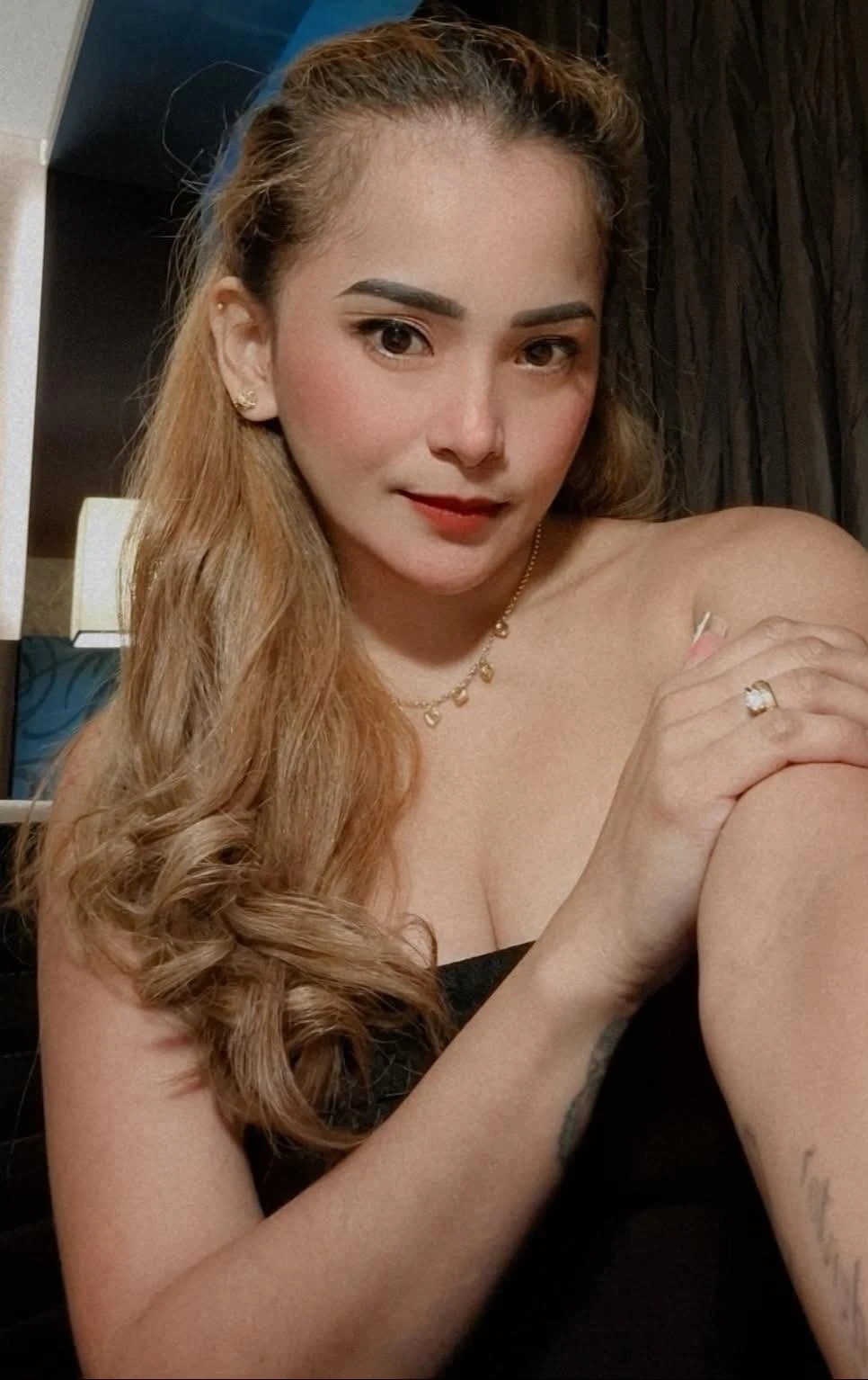 Cassy – Filipino escort in Hong Kong — 2 / 11