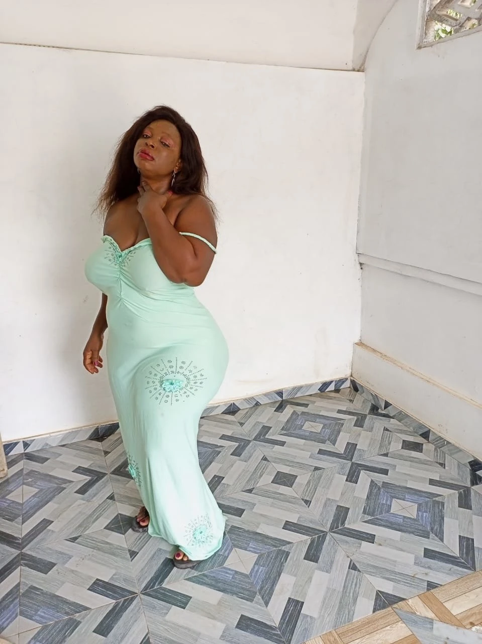 Emily – Gambian escort in Cotonou — 6 / 10