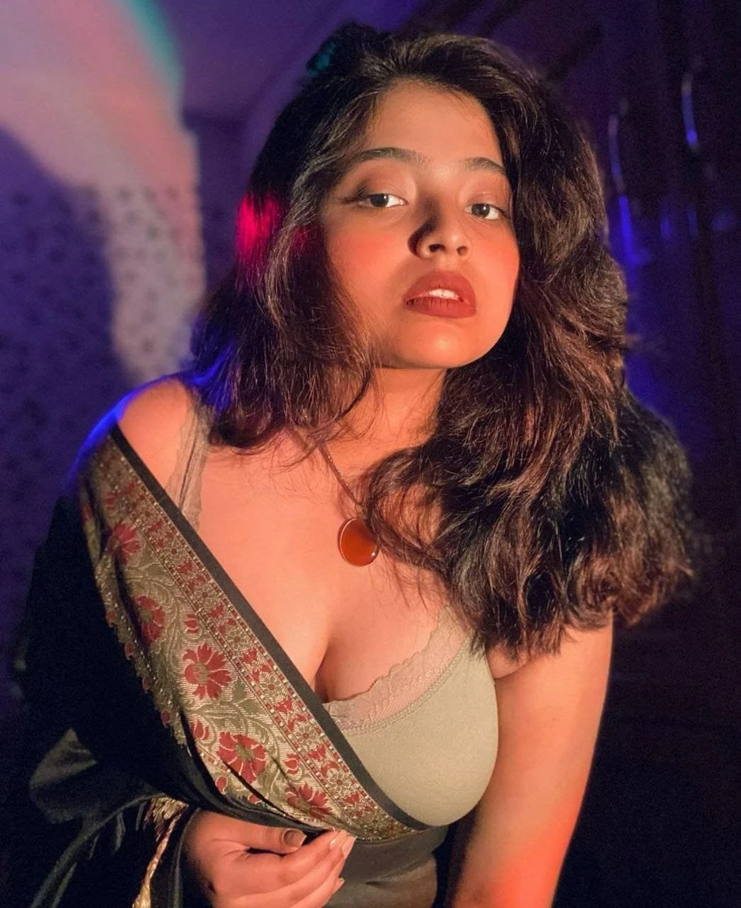 Shathi – Bangladeshi escort in Dhaka — 2 / 3
