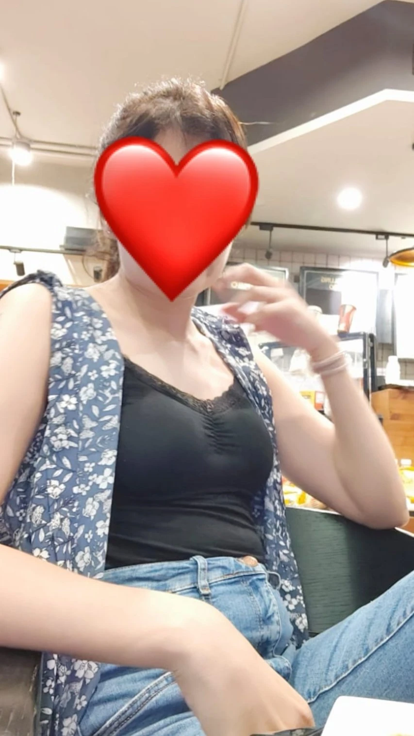 Sonia Singh Cam and Real Meet – Indian escort in Gurgaon — 4 / 8