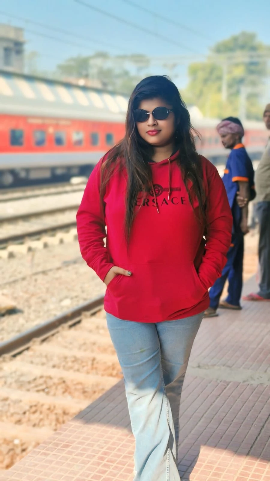 Somya (Real Meet and Live Session) – Indian escort in Ahmedabad — 6 / 7