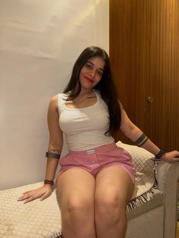 Yogita patel – Indian escort in Ahmedabad — 2 / 6