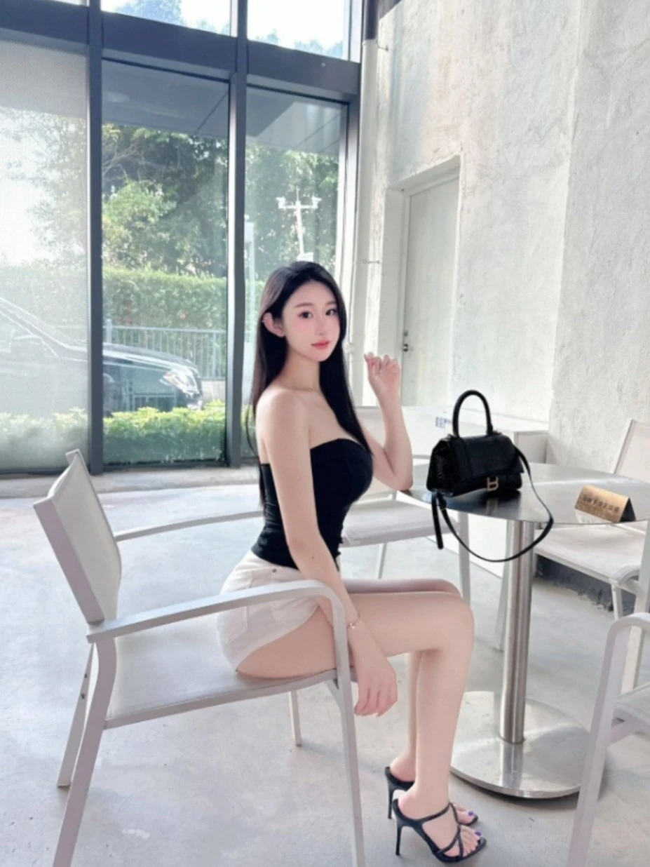Yuki – Japanese escort in Hong Kong — 4 / 5