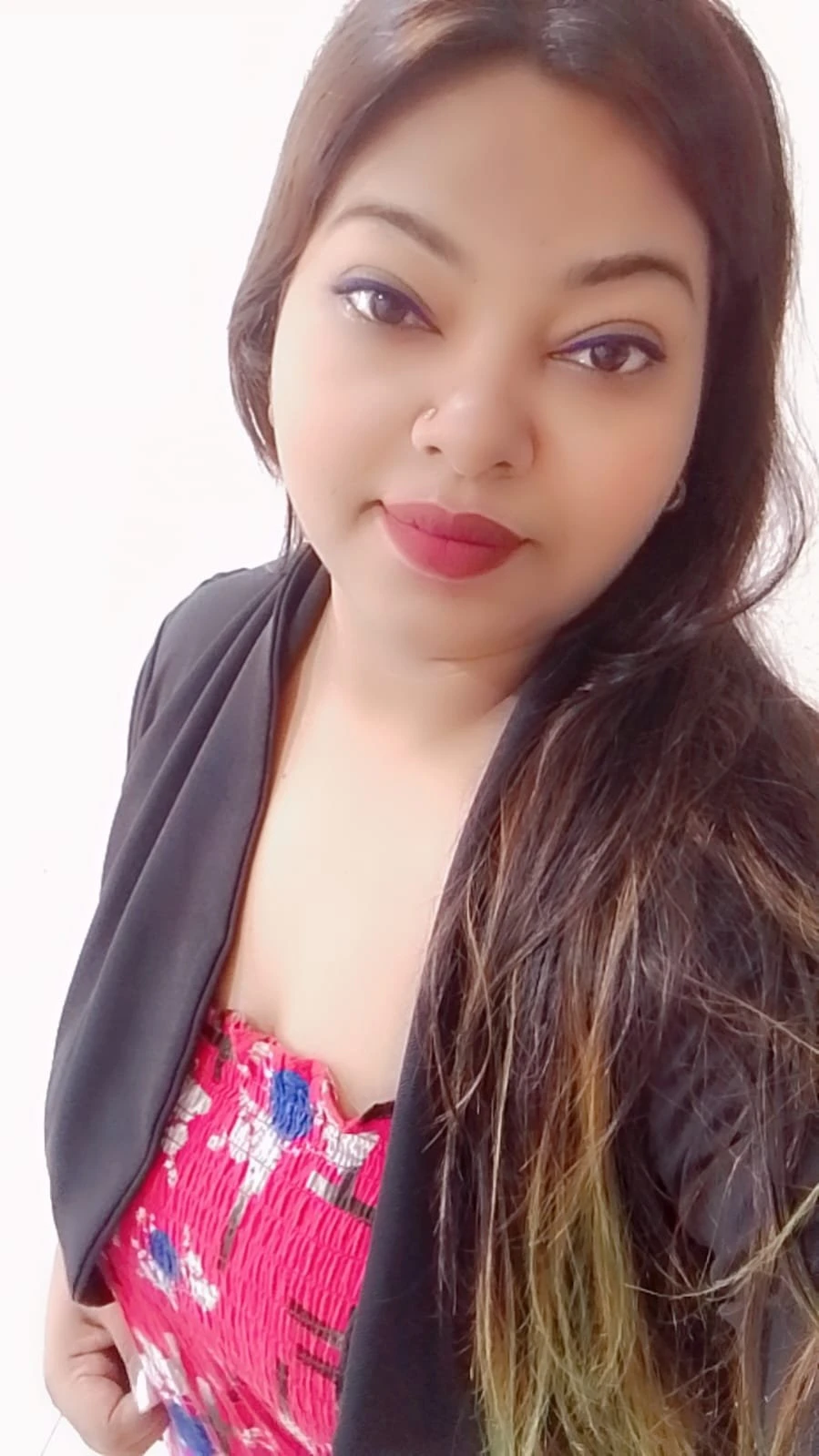 Roshni Patel In Ahmedabad – Indian escort in Ahmedabad — 2 / 3