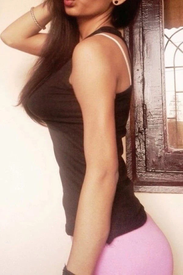 RIYA INDIPENDENT ESCORT SERVICE – Indian escort in Bangalore, Escort, Banga