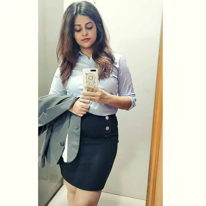 Aditi Alone Need Meeting for Fun – Indian escort in Candolim, Goa — 5 / 6