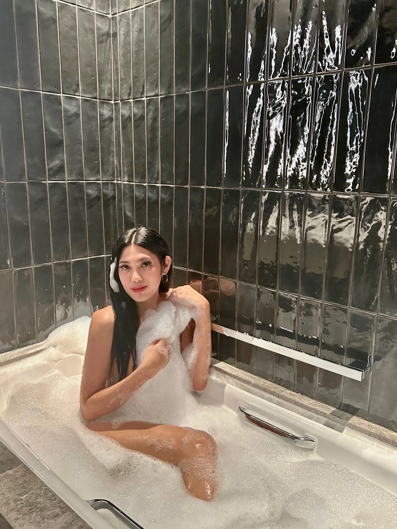 Jersey – Filipino escort in Hong Kong — 3 / 6