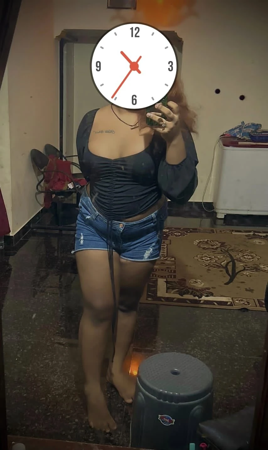 Sakshi – Indian escort in Bangalore — 2 / 3
