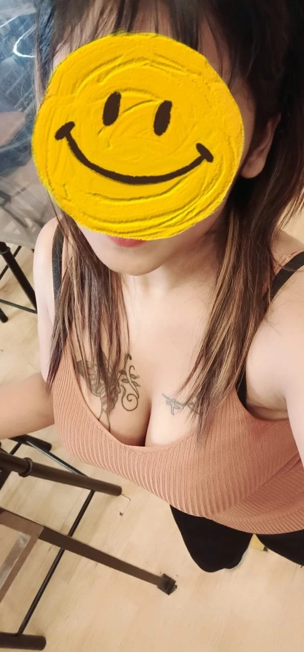 Rashmi – Indian escort in Chennai — 2 / 3