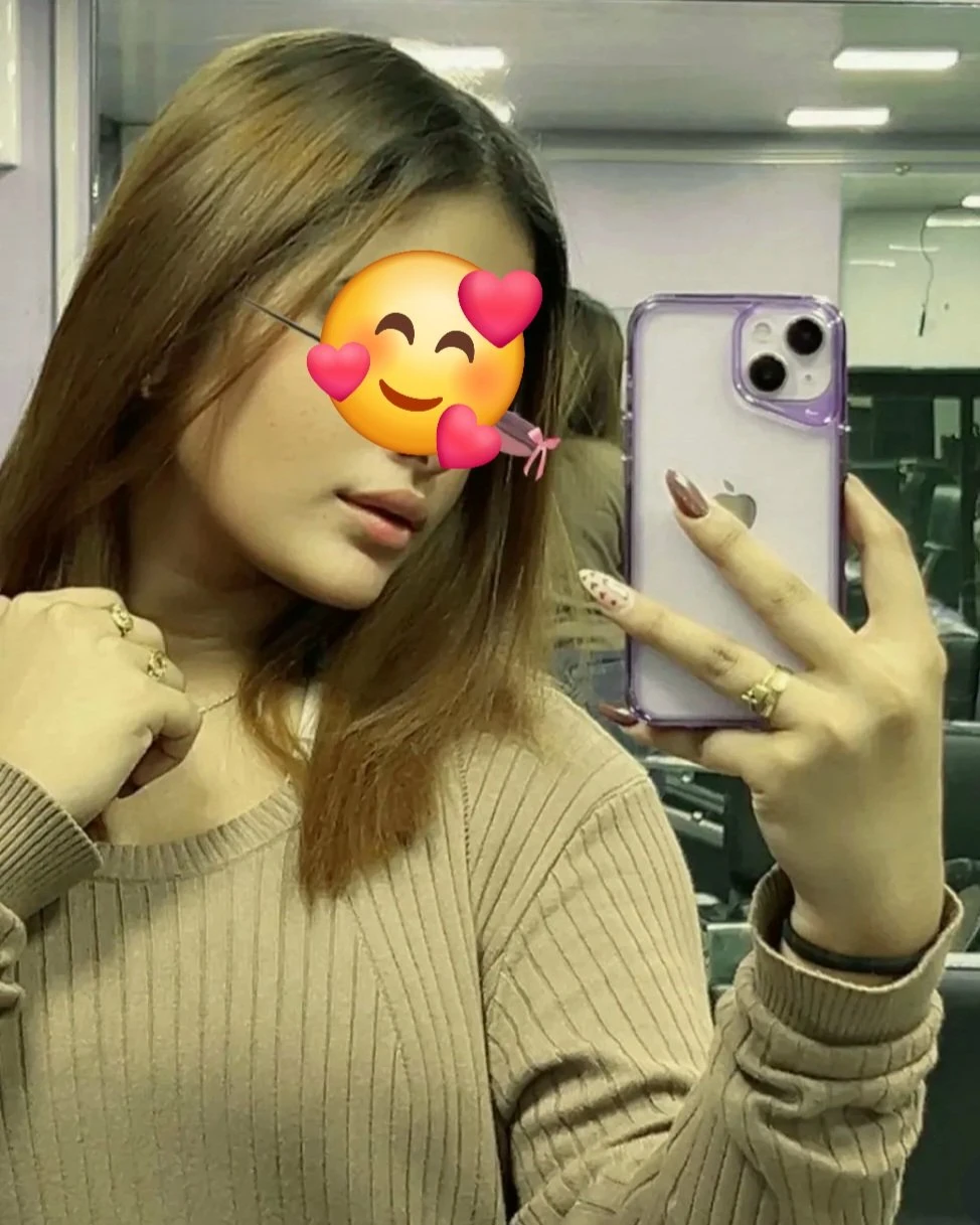 Ms Ƙŕŭpä – Indian escort in Bangalore — 3 / 8