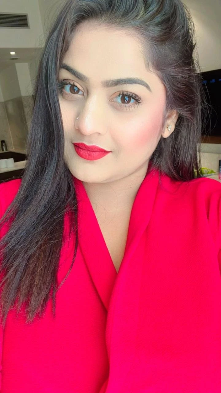 SHUBHANGI VISITOR ESCORT GIRL IN KALPANA – Indian escort in Bhubaneshwar — 4 / 5