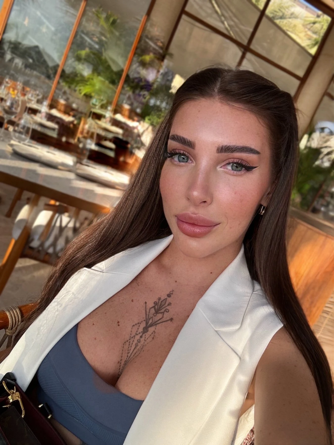Polina – Russian escort in Hong Kong — 4 / 9