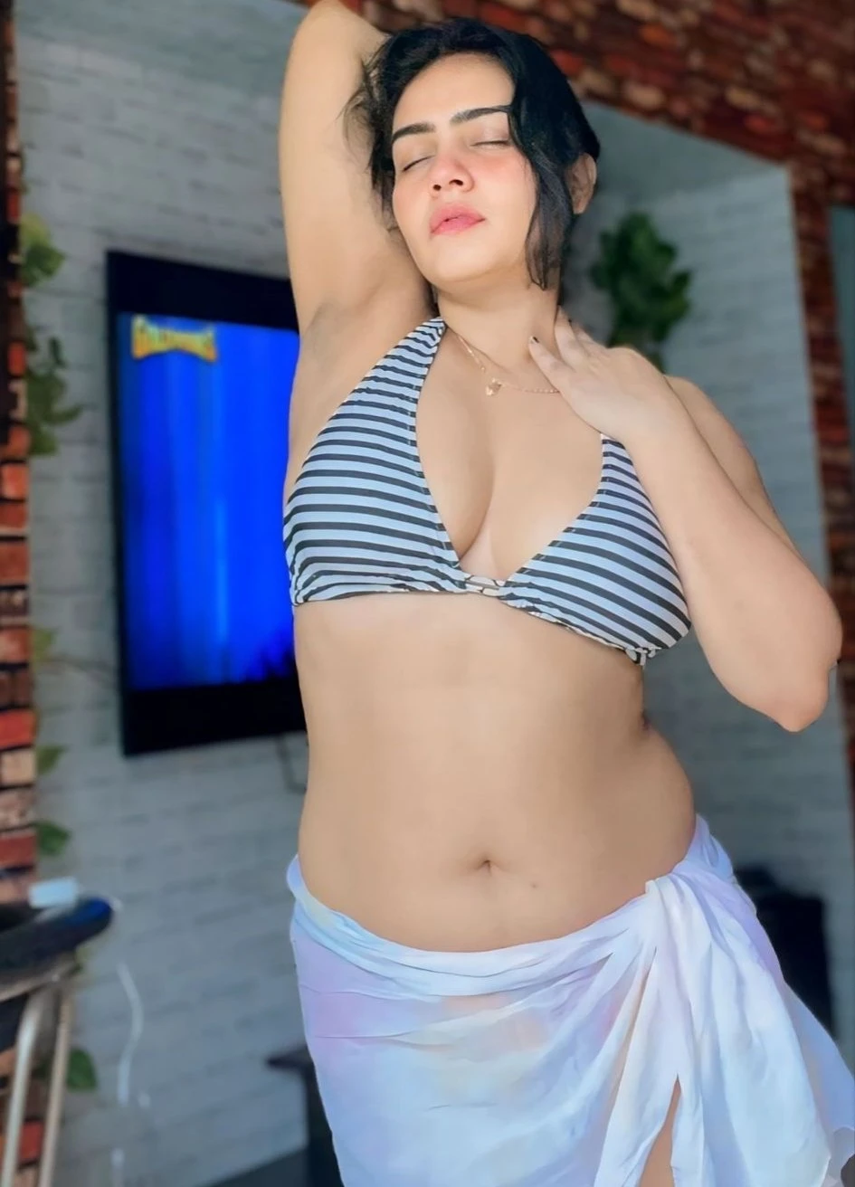 Independent Shanaya M Show and Reel Meet – Indian escort in Bangalore — 3 / 4