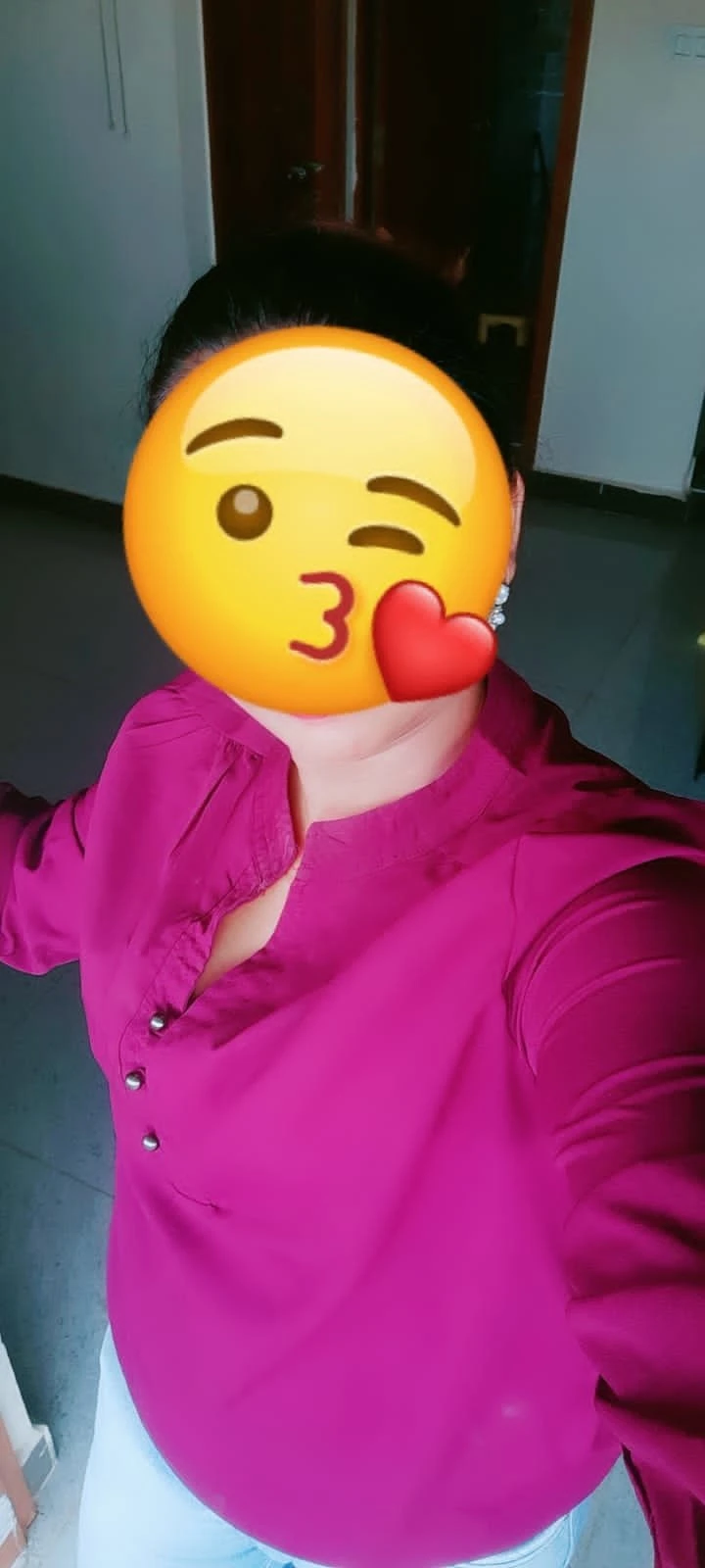 SNEHA INDEPENDENT REAL MEET AND CAME SOW – Indian escort in Bangalore — 3 / 5