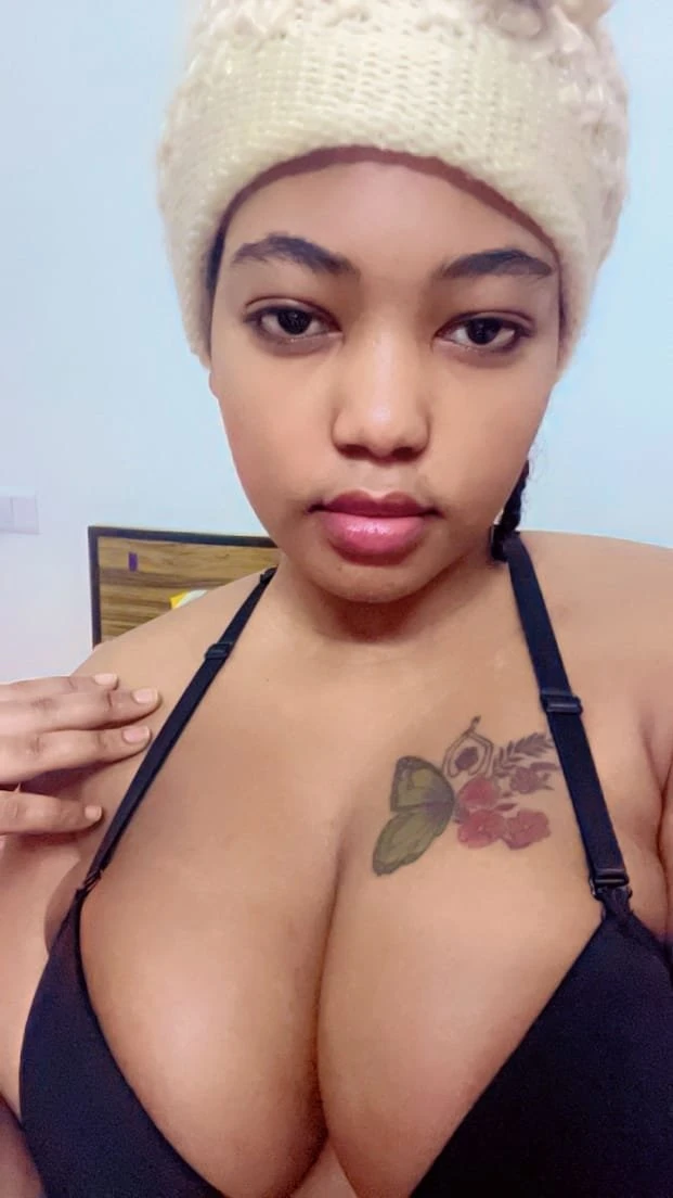 Carol – South African escort in Gurgaon — 7 / 10
