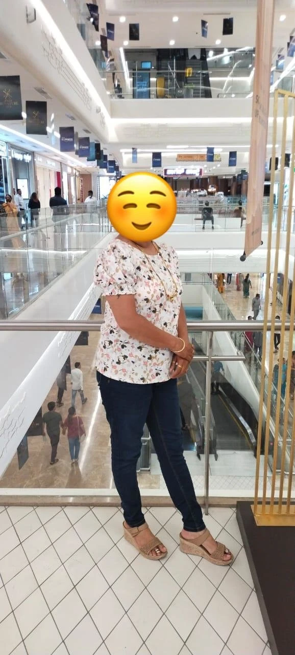 Sneha – Indian escort in Bangalore — 2 / 3