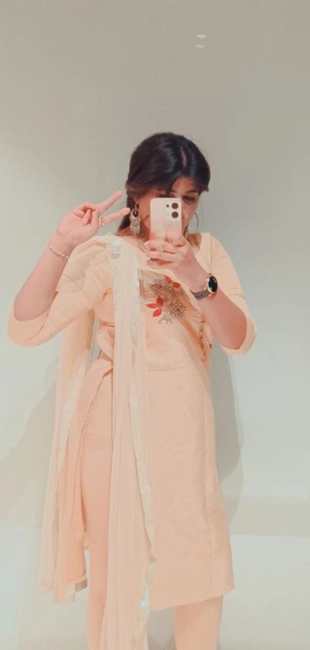 Zoya Hot Vip Call Girl in Bangalore – Indian escort in Bangalore — 2 / 8