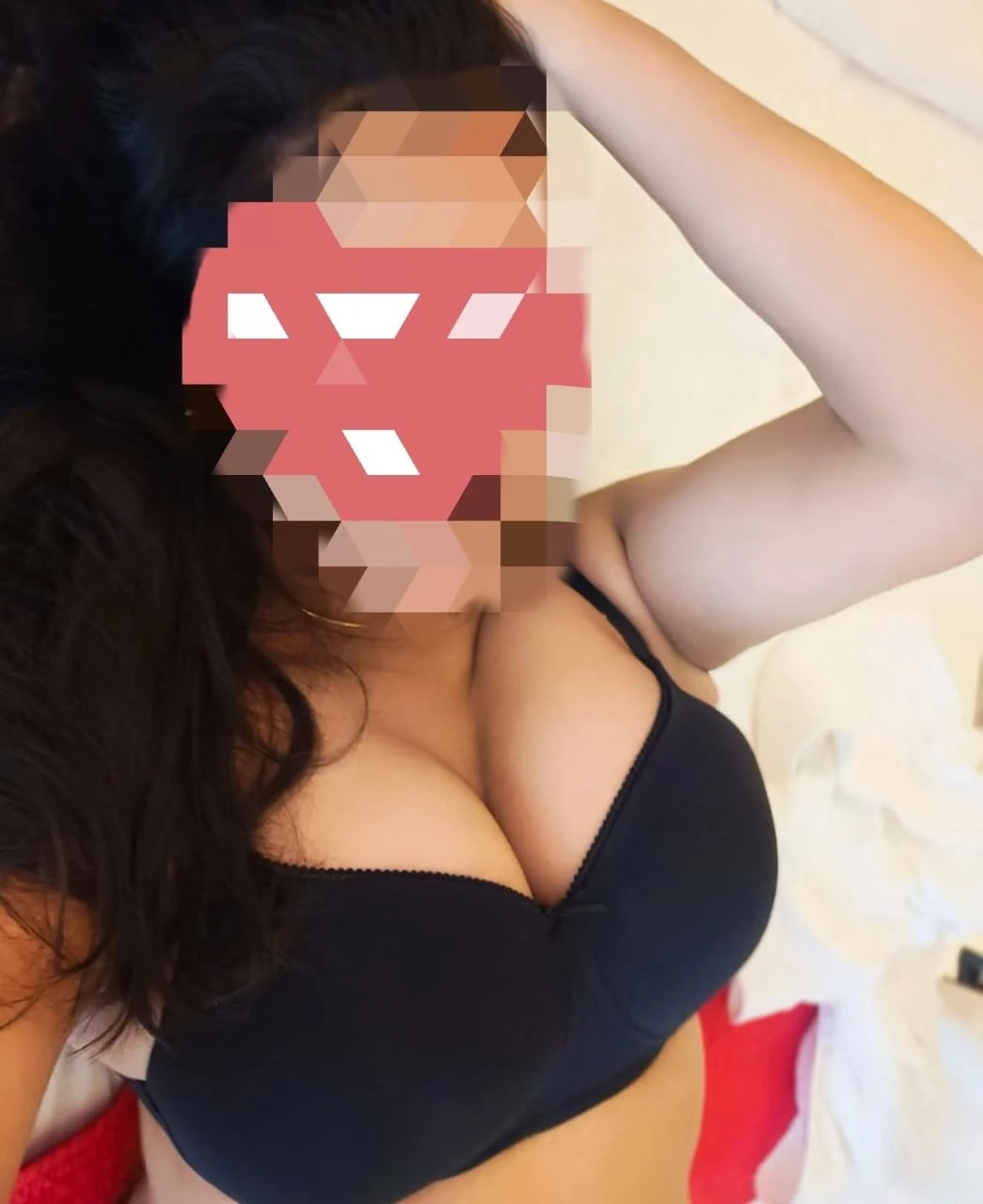 Cam fun or real meet – Indian escort in Candolim, Goa — 4 / 10
