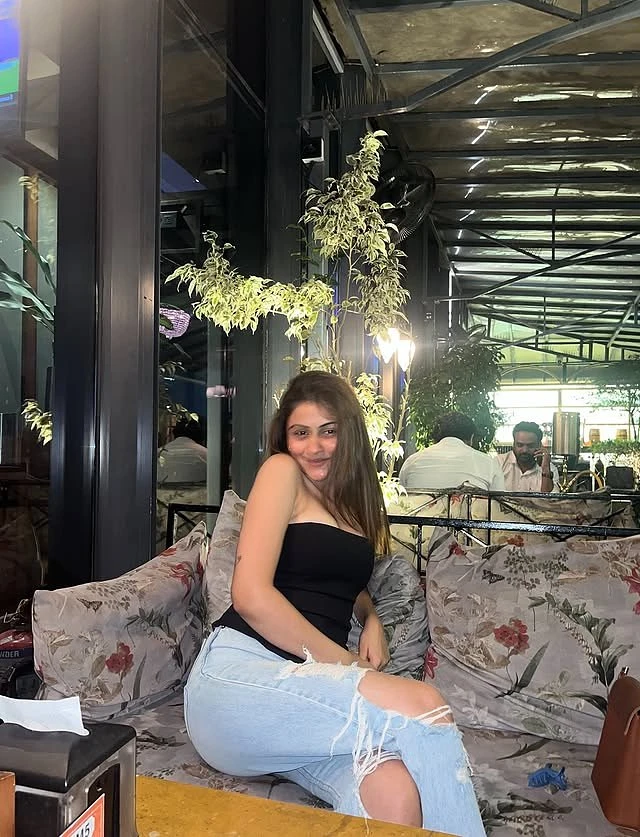 Neha Bhatiya – Indian escort in Coimbatore — 4 / 7