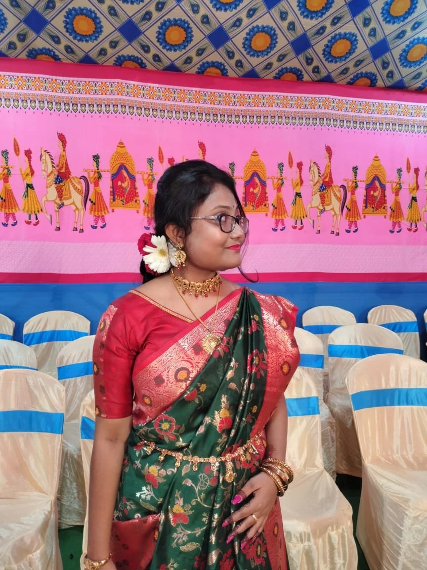Komal – escort in Bangalore — 2 / 5