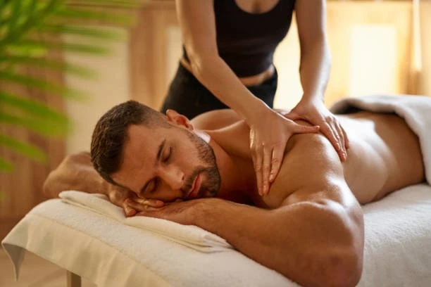 FEMALE TO MALE FUL BODY OIL MASSAGE HPY – Indian escort in Bangalore — 7 / 8