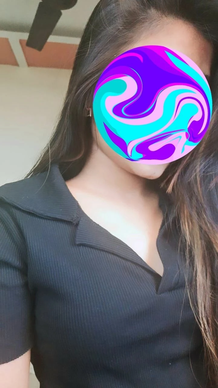 Sheena Real Meet & Cam Service – Indian escort in Bangalore — 2 / 3