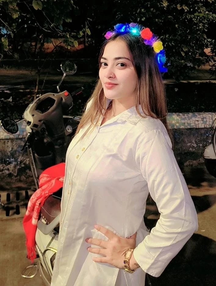 Russian Indian South North Direct Meet – escort in Chennai — 1 / 4
