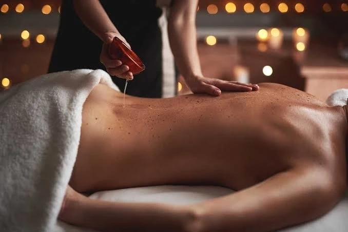 FEMALE TO MALE FULL BODY OIL MASSAGE – Indian escort in Bangalore — 6 / 7
