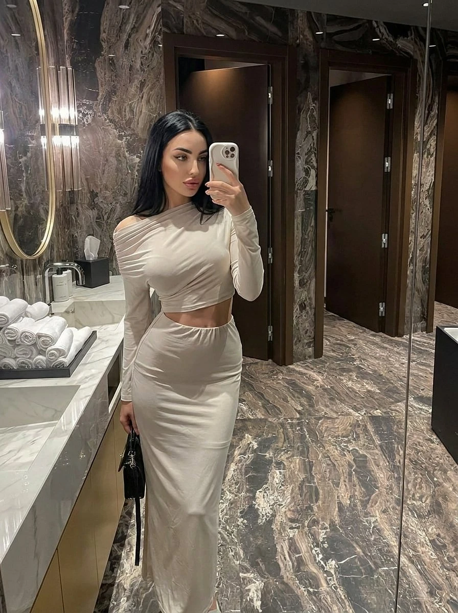 Grace Velvet Vixen – Russian escort in Hong Kong — 6 / 7