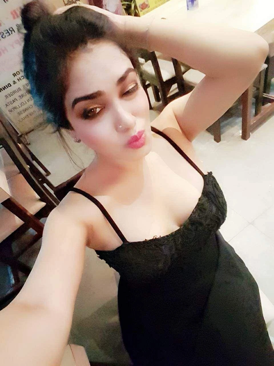 Jeni – Indian escort in Candolim, Goa — 2 / 11