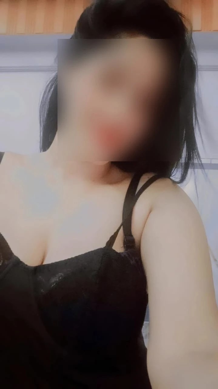 Meera Girlfriend Feeling (NO ADVANCE) – Indian escort in Chennai — 2 / 7