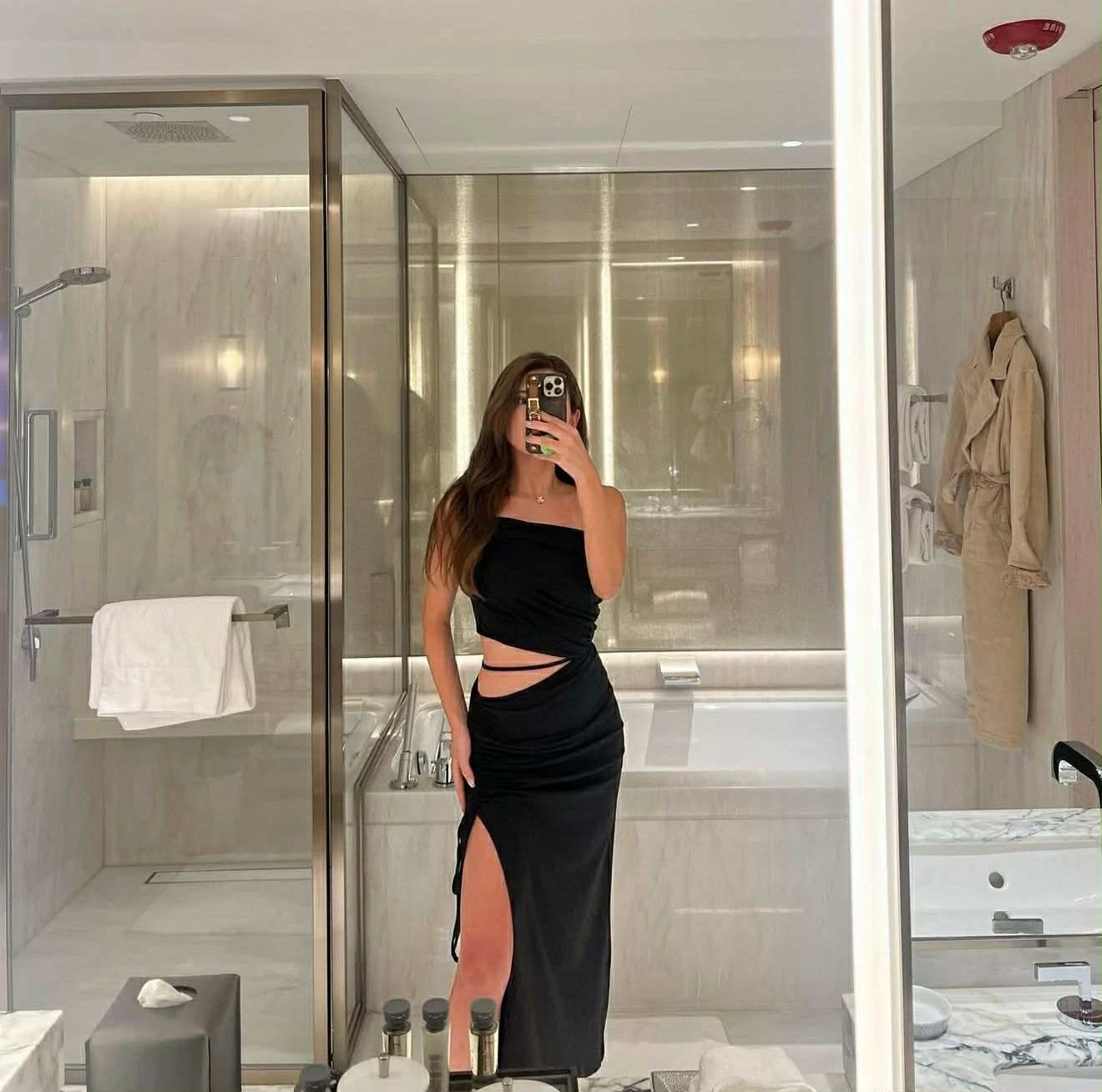 Mariana is here – Singaporean escort in Hong Kong — 6 / 10