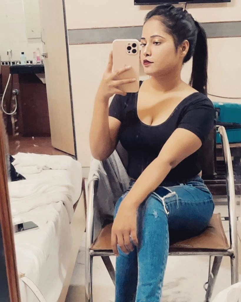 Enjoy Unlimited Fun Today Book 2 Night – Indian escort in Chennai — 3 / 4