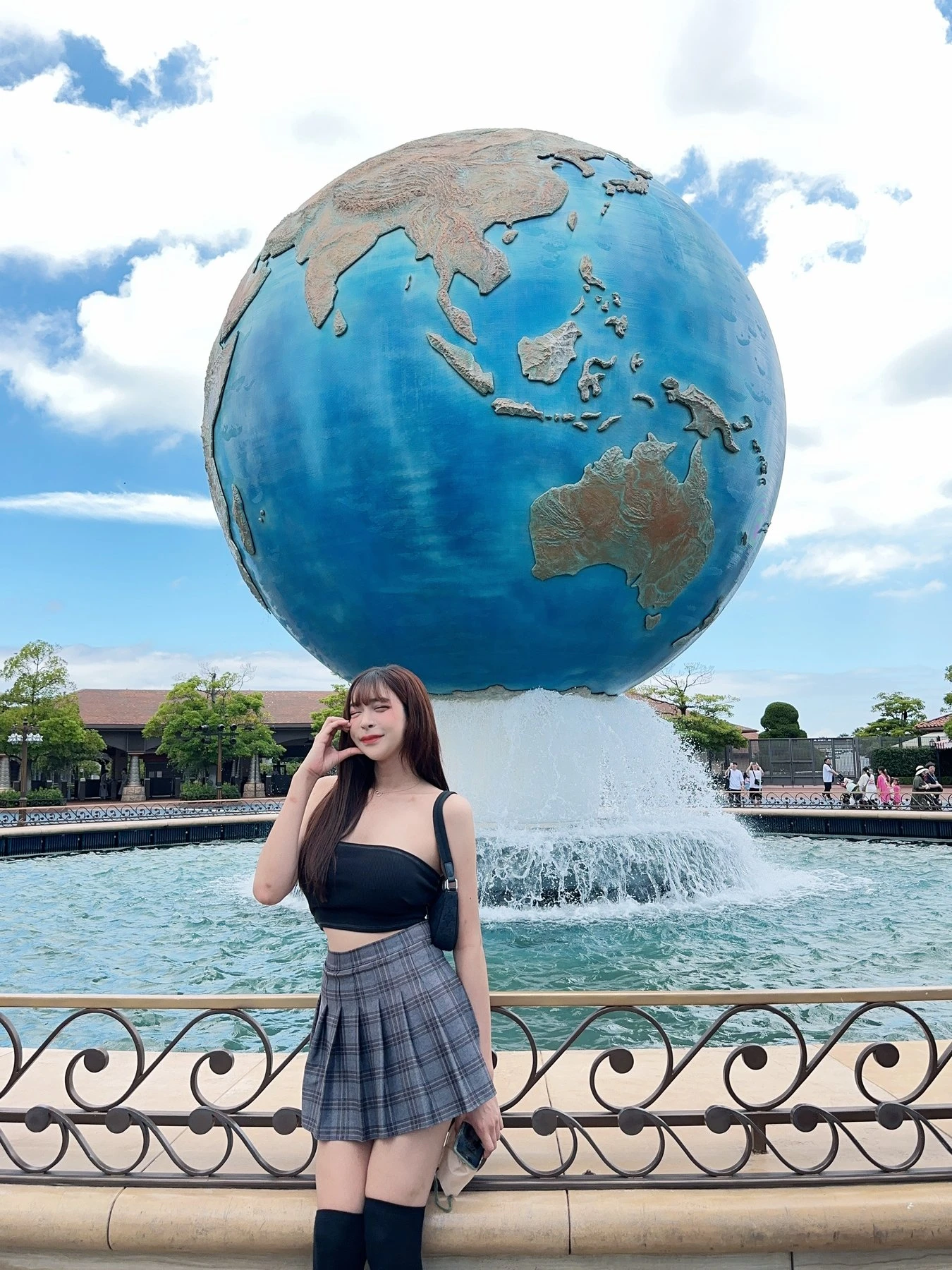 Danita – Malaysian escort in Hong Kong — 8 / 16