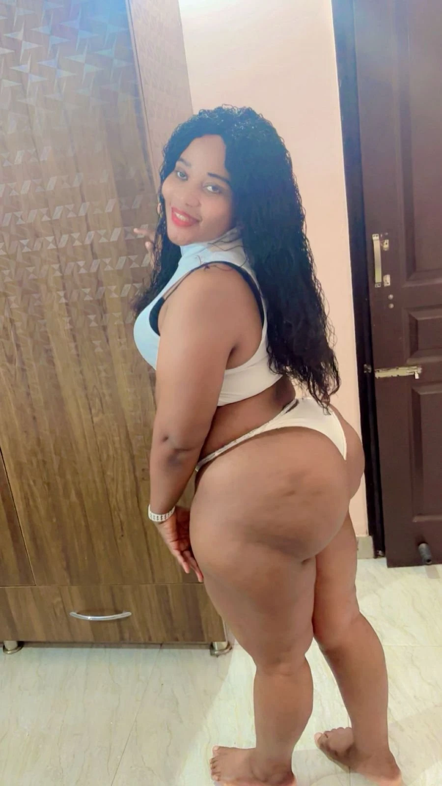 Sweet Joy Babe – South African escort in Ahmedabad — 3 / 9