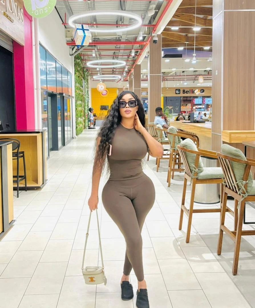Lea – escort in Conakry — 4 / 6