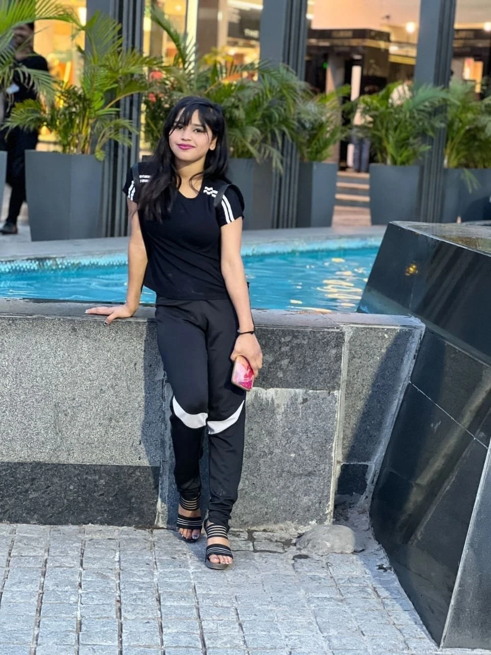 Guwahati No Advance Cash on Delivery – Indian escort in Guwahati — 2 / 5