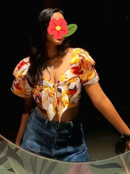 Kũs̤ħälí – Indian escort in Bangalore — 2 / 8