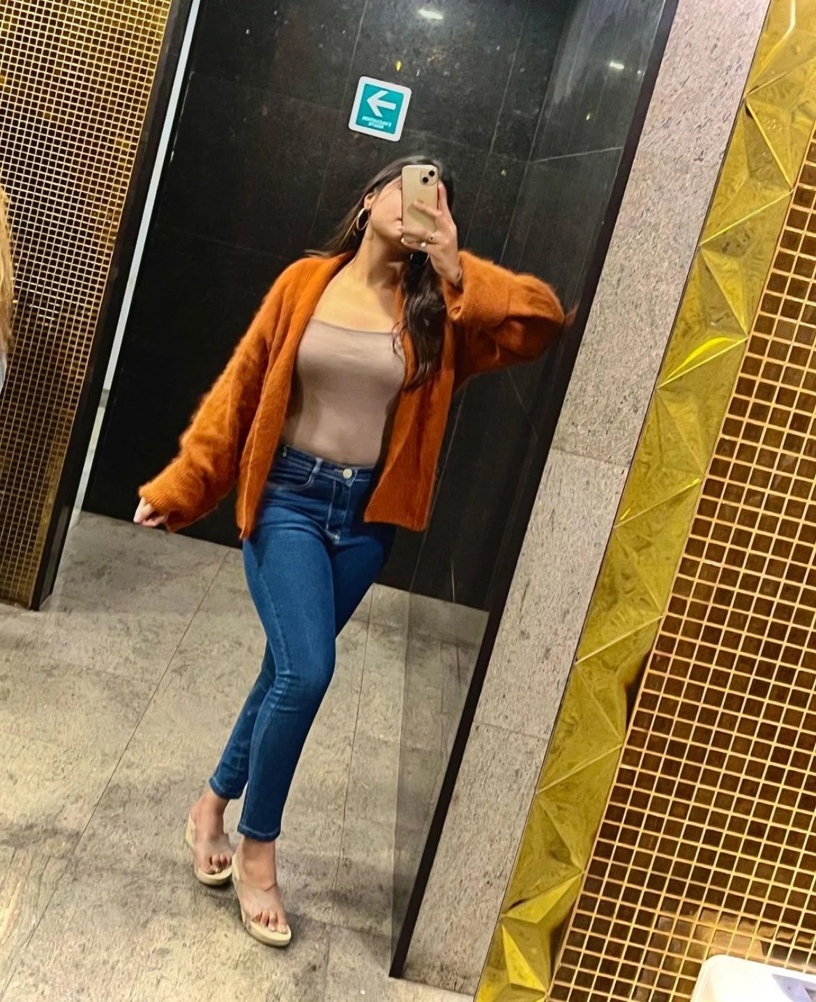 High Class – Indian escort in Bangalore — 7 / 12