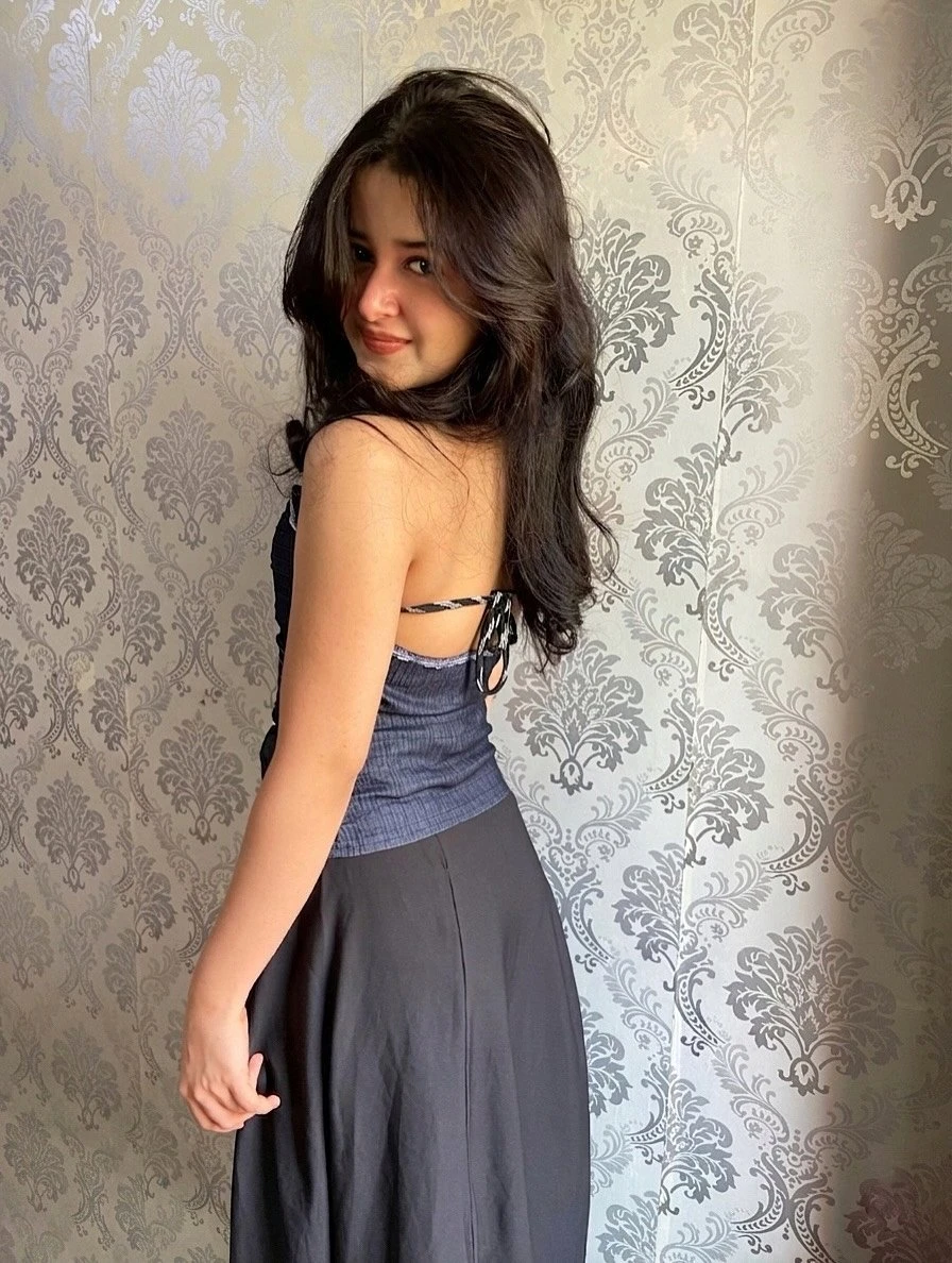 Anushka – Indian escort in Ahmedabad — 3 / 4