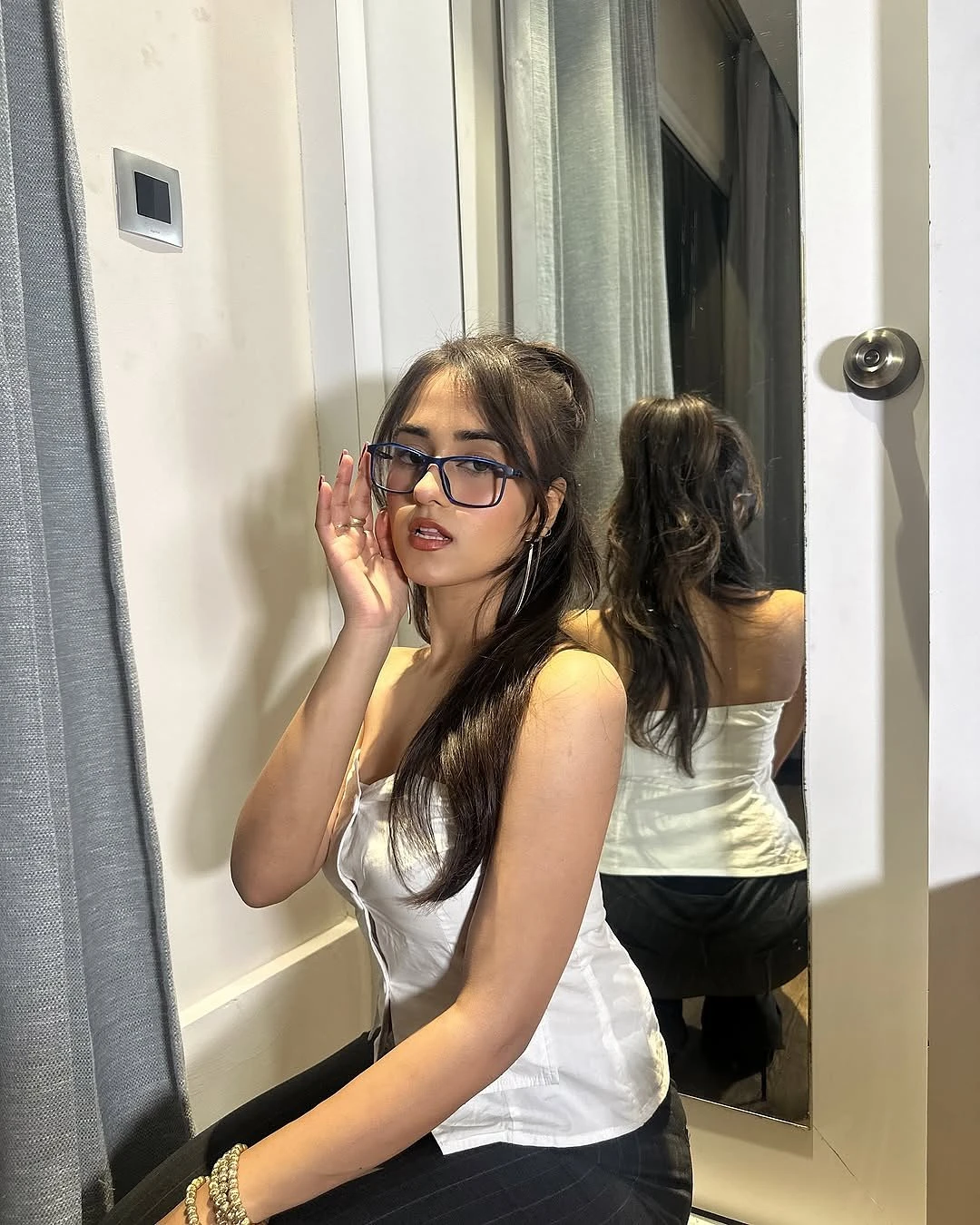 Charuni – Indian escort in Chandigarh — 4 / 7