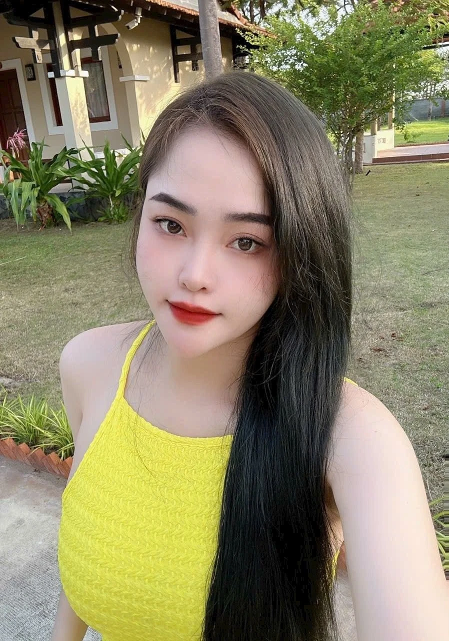 Hana Sexy dance – Vietnamese escort in Tirana — 7 / 11