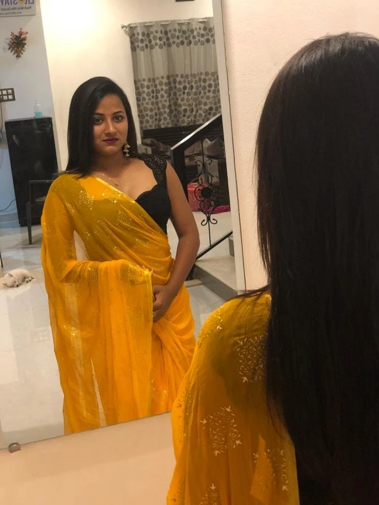 Riya Indian Cam Girl – Indian escort in Bangalore — 2 / 9