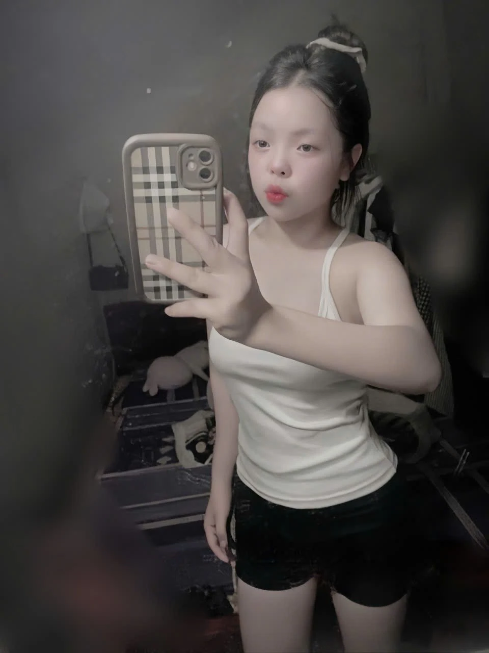Mikenko – Vietnamese escort in Bangalore — 2 / 5