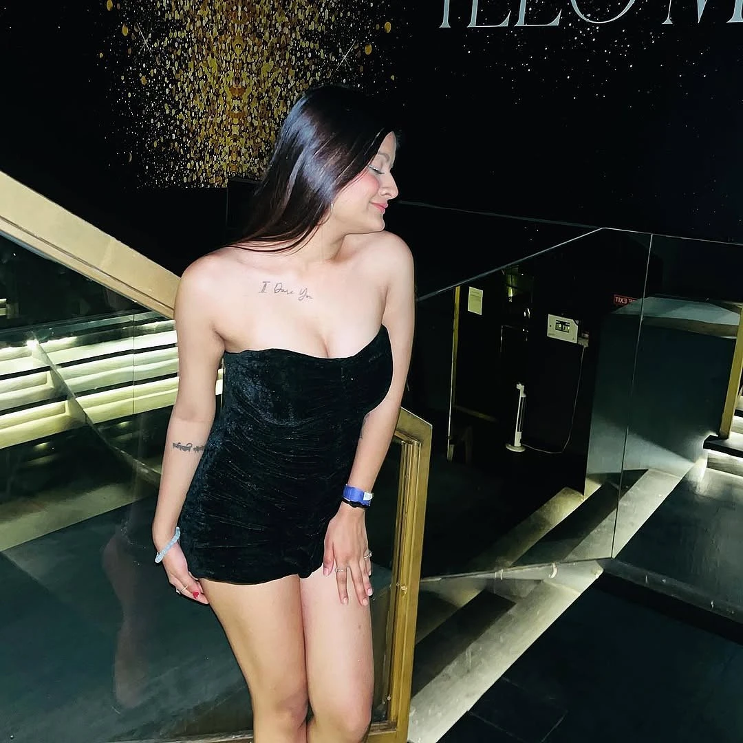 Kavya Escort – Indian escort in Coimbatore — 2 / 3