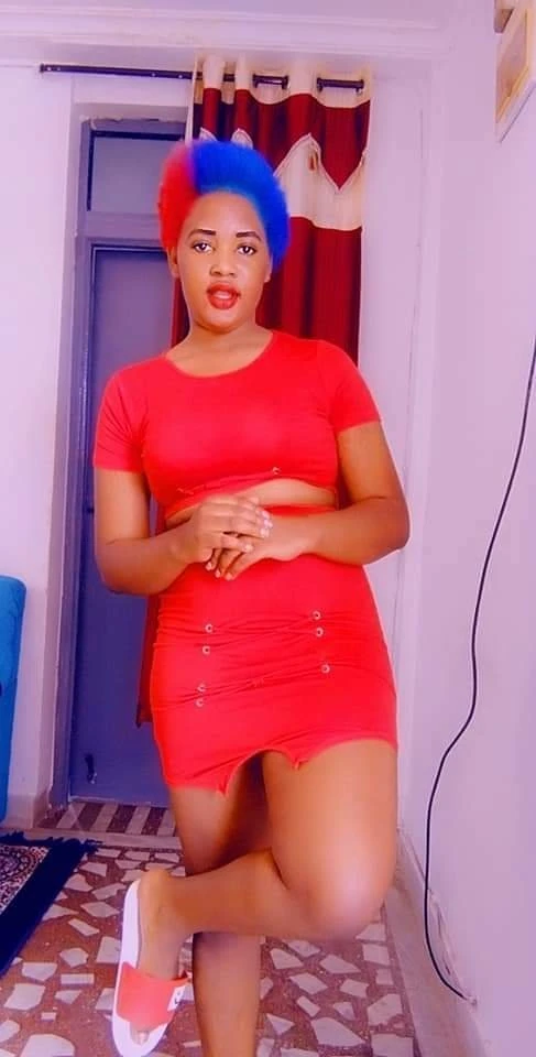 Favour – Angolan escort in Bangalore — 3 / 5